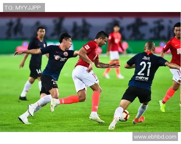 广州足球队强势领跑大满贯积分榜积分达93分展现冠军实力 广州足球队强势领跑大满贯积分榜积分达93分展现冠军实力