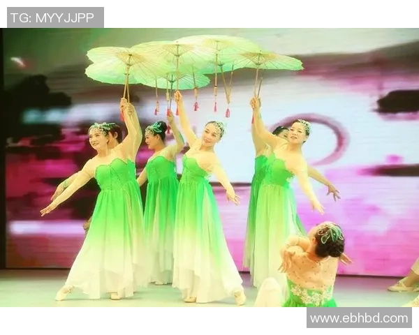 武汉羽毛球队在洲际杯中的团队协作表现分析与点评